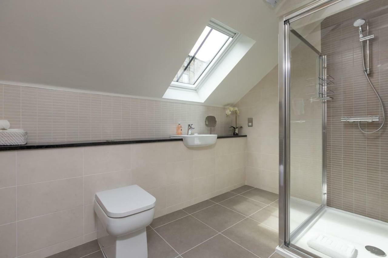 Joivy Trendy 1-Bedroom Main Door House In New Town Edinburgh Bagian luar foto