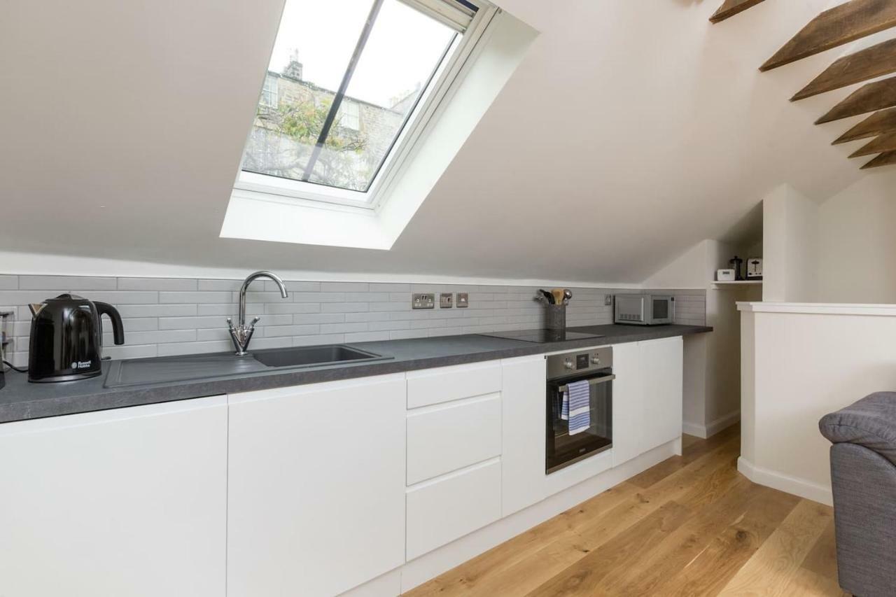 Joivy Trendy 1-Bedroom Main Door House In New Town Edinburgh Bagian luar foto